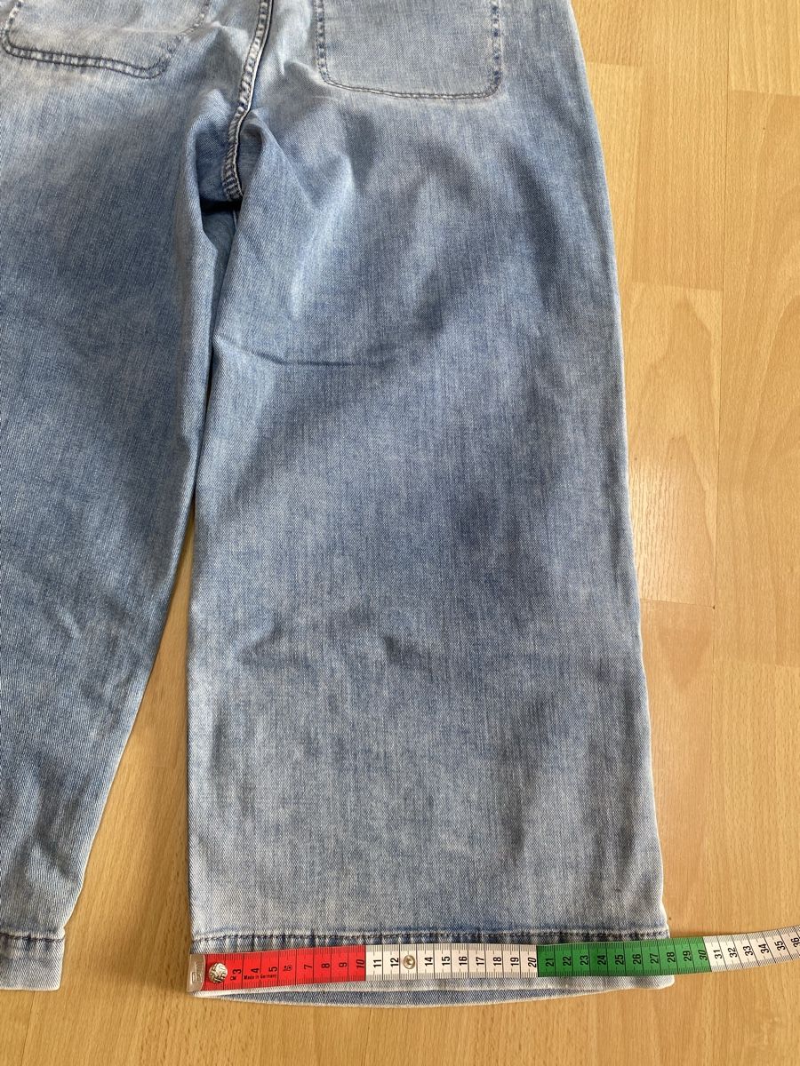 Jeans: Damen Jeans Marccain weit hellblau Grösse 38, N3 – Nuovo (secondo la descrizione) da Buochs venduto da H16 8