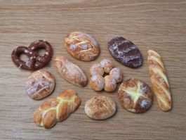 10 Brote Handgemacht für Puppenhaus