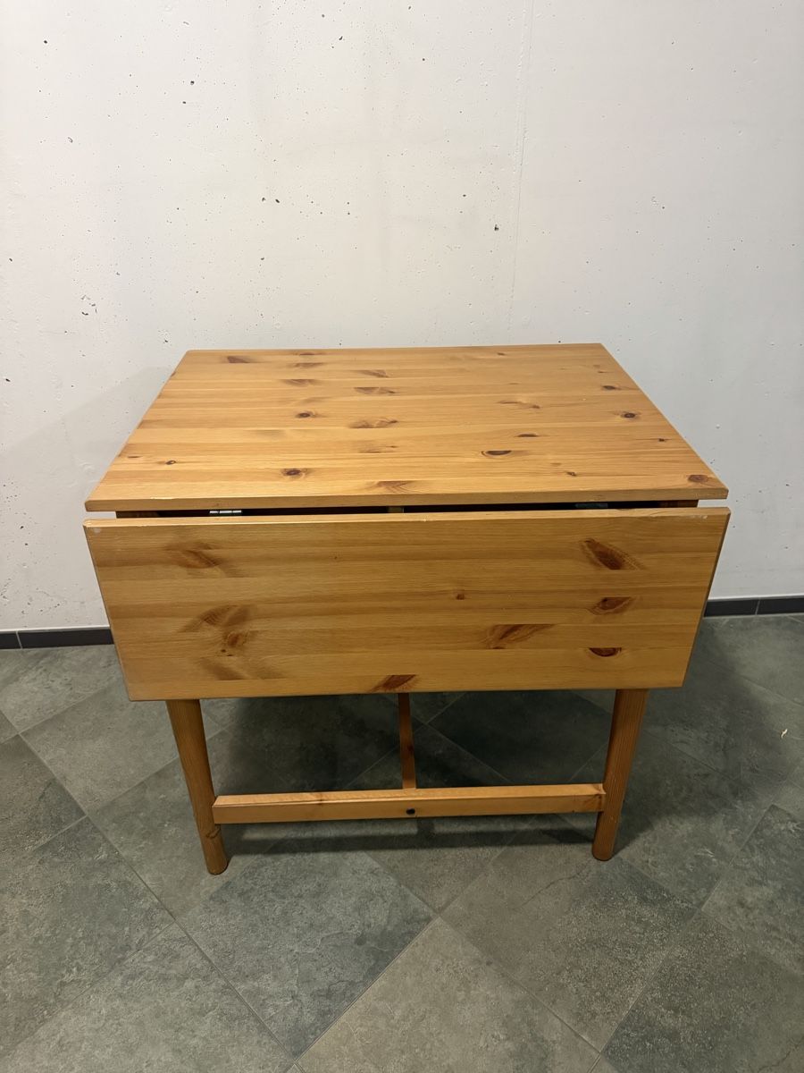 Tavoli: Table en bois  – Usato da Vevey venduto da Matx 4