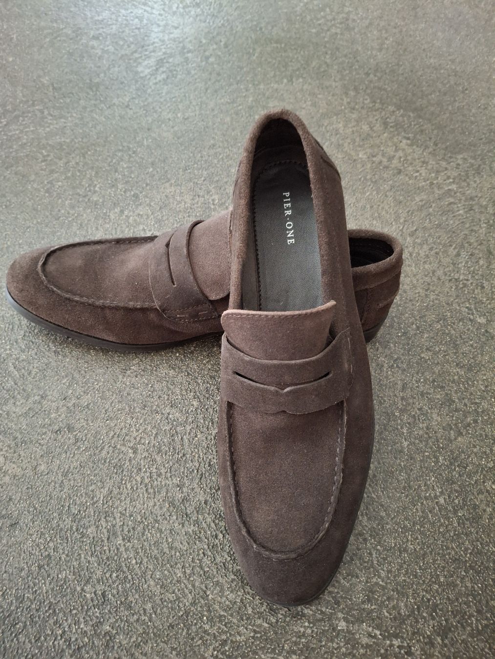 Scarpe da uomo: Brown Suede Pier One Loafers Size 44  – Nuovo (secondo la descrizione) da Colombier NE venduto da nur_9kj9
