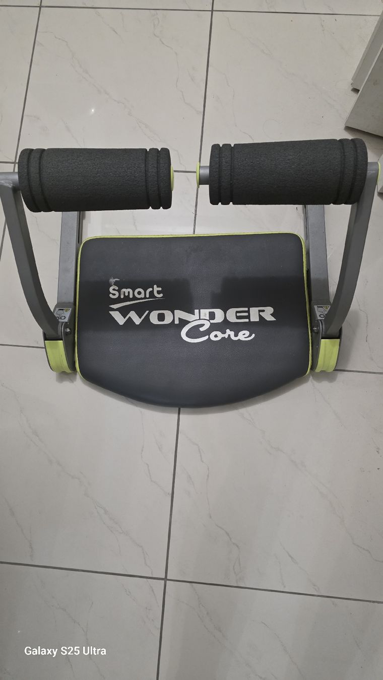 Hometrainer: Smart Wonder Core Bauch Trainer – Usato da Pratteln venduto da johncity