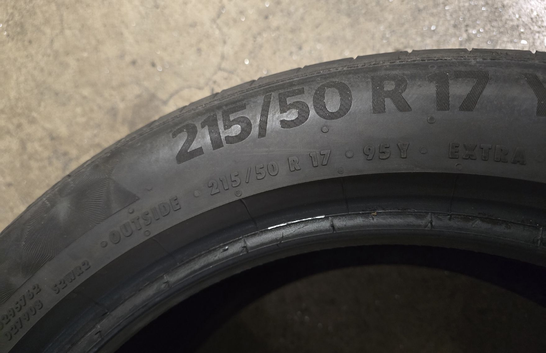 Continental Pneus & Kompletträder: 2 Stück 215/50R17 95Y 215 50 17 – Gebraucht aus Rickenbach SZ von Adi_1 3