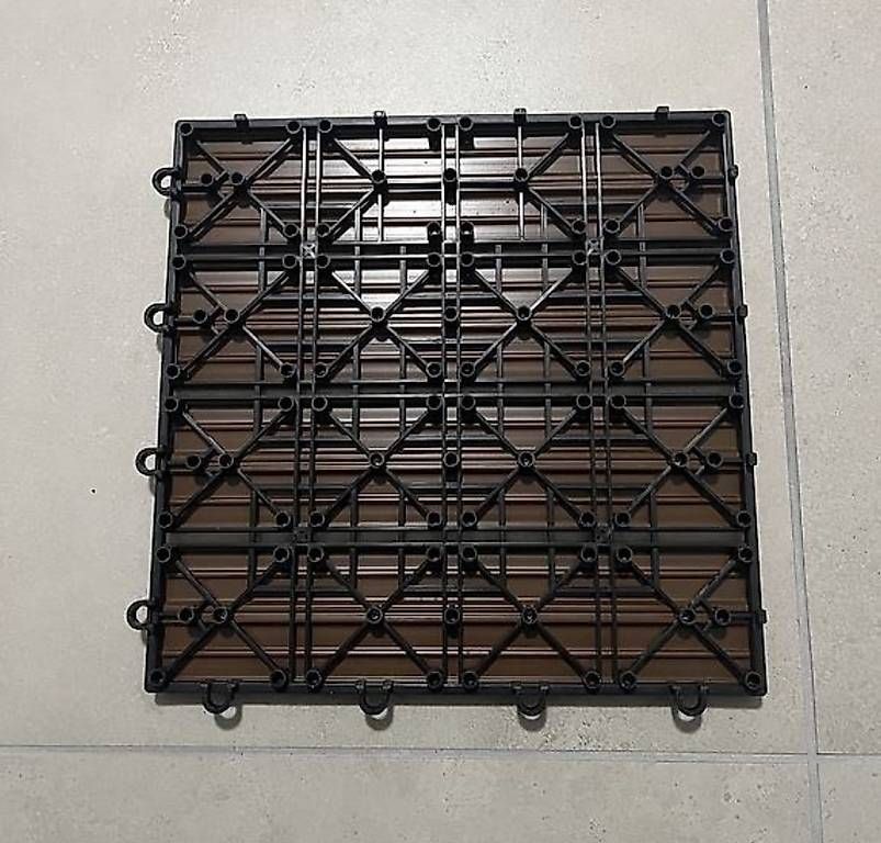 Rivestimenti per pavimenti: Piastrelle modulari per terrazza/balcone – Usato da Cresciano venduto da dpe_7268 1