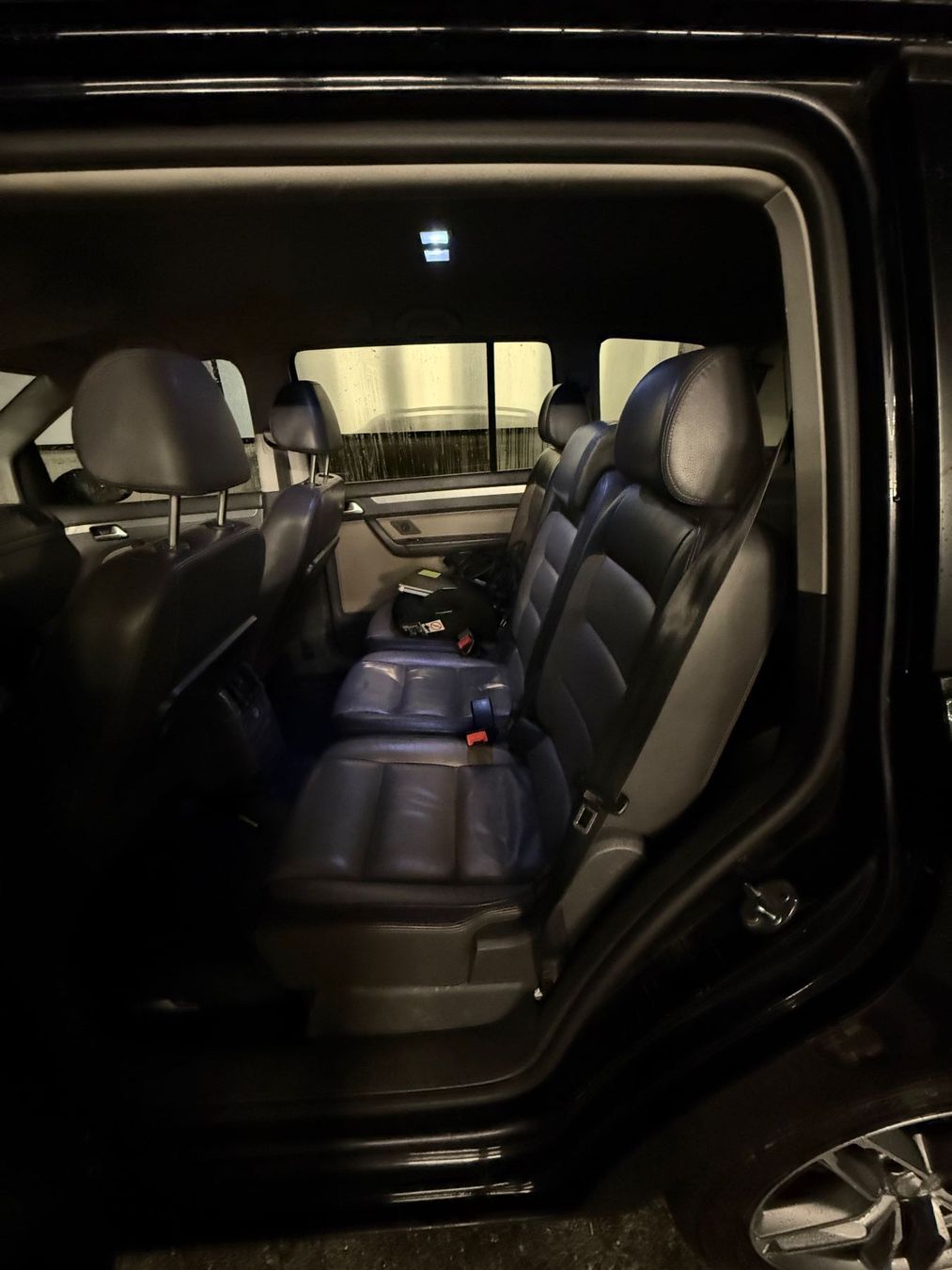 VW Automobili: VW Touran 2.0 tdi 7 Plätze – Usato da Degersheim venduto da mar_g88s 5