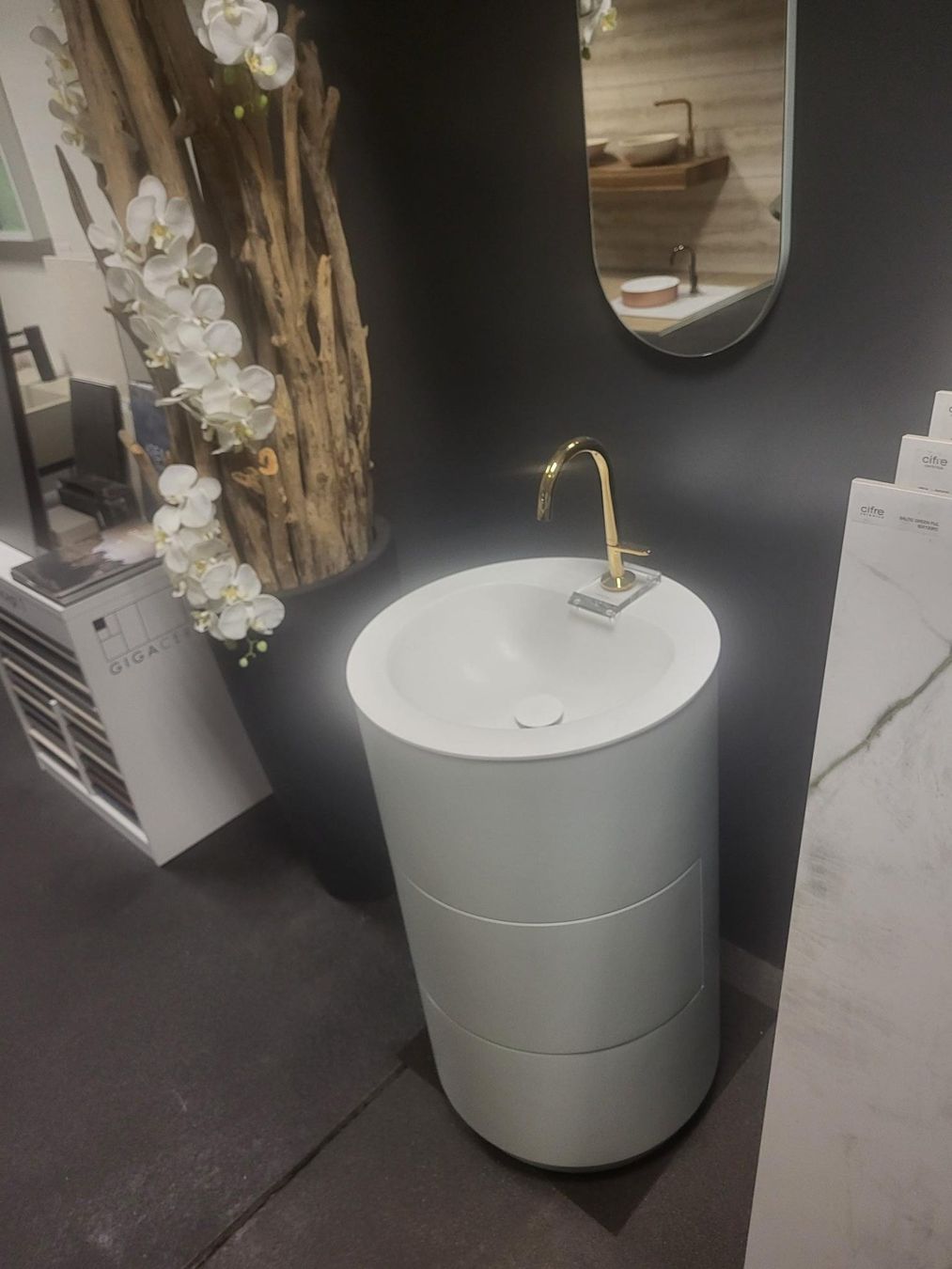 Mobili per bagno: Gäste Badmöbel / Hersteller Arlex – Nuovo e nell'imballaggio originale da Küssnacht am Rigi venduto da domusinterior