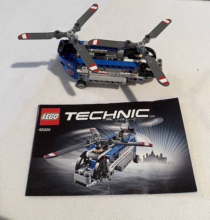 Kit di costruzioni: LEGO Technic 42020 Rescue Helicopter – Usato da Roggwil BE venduto da pet_6pws