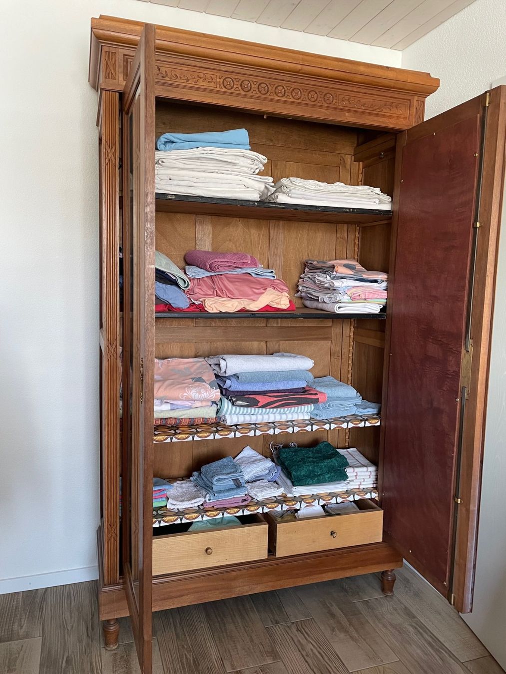 Armadi: Antiker Schrank – Usato da Windisch venduto da Giveit2me 1