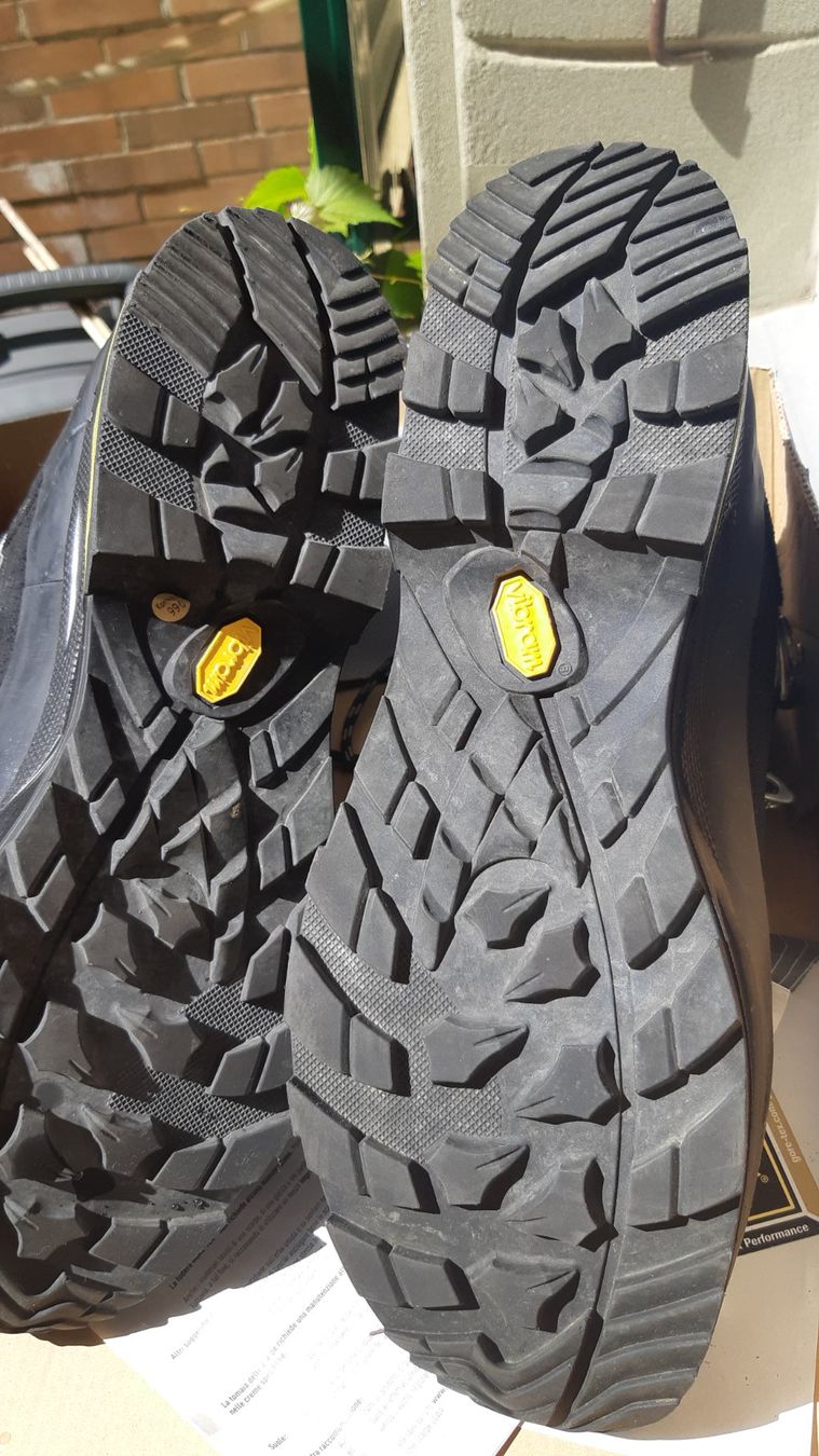 Chaussures hommes: LOWA Wanderschuhe – D'occasion à Liebefeld par Shemesh5 2
