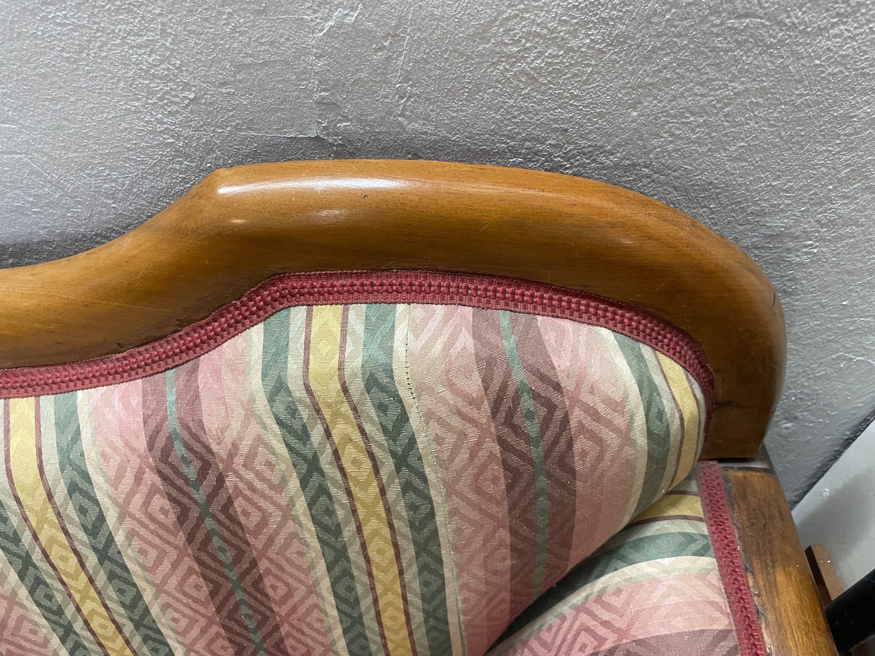 Divani: Antikes Biedermeiersofa – Usato da Basel venduto da hediger05 2