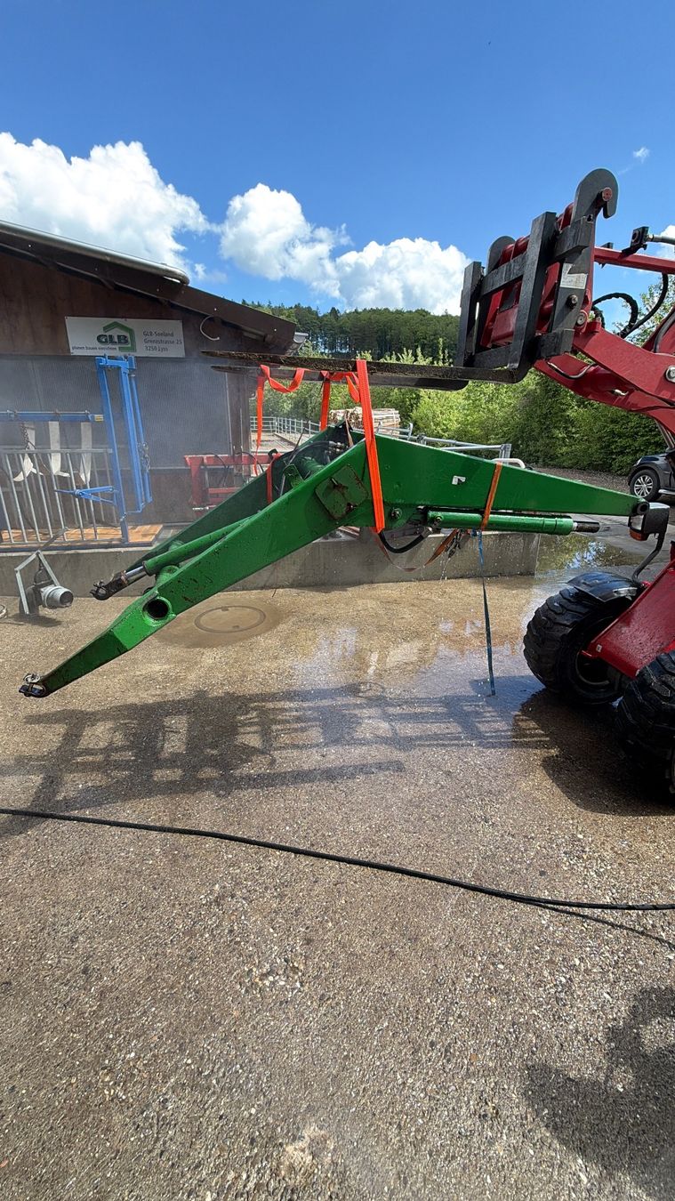 John Deere Traktoren: Frontlader John Deere – Gebraucht aus La Tanne von habi012 1