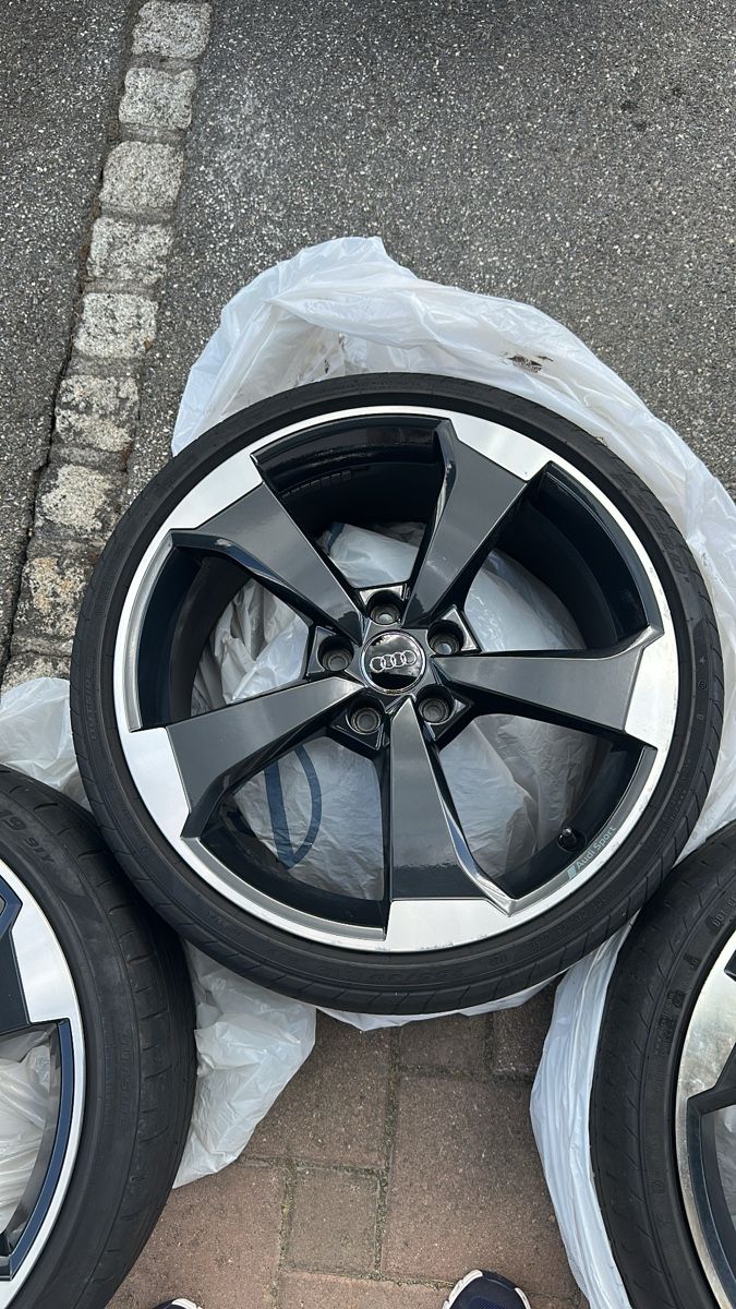 Pneumatici & Ruote complete: Pneu + Jantes rotor Audi RS3 – Usato da Gstaad venduto da 66666 3