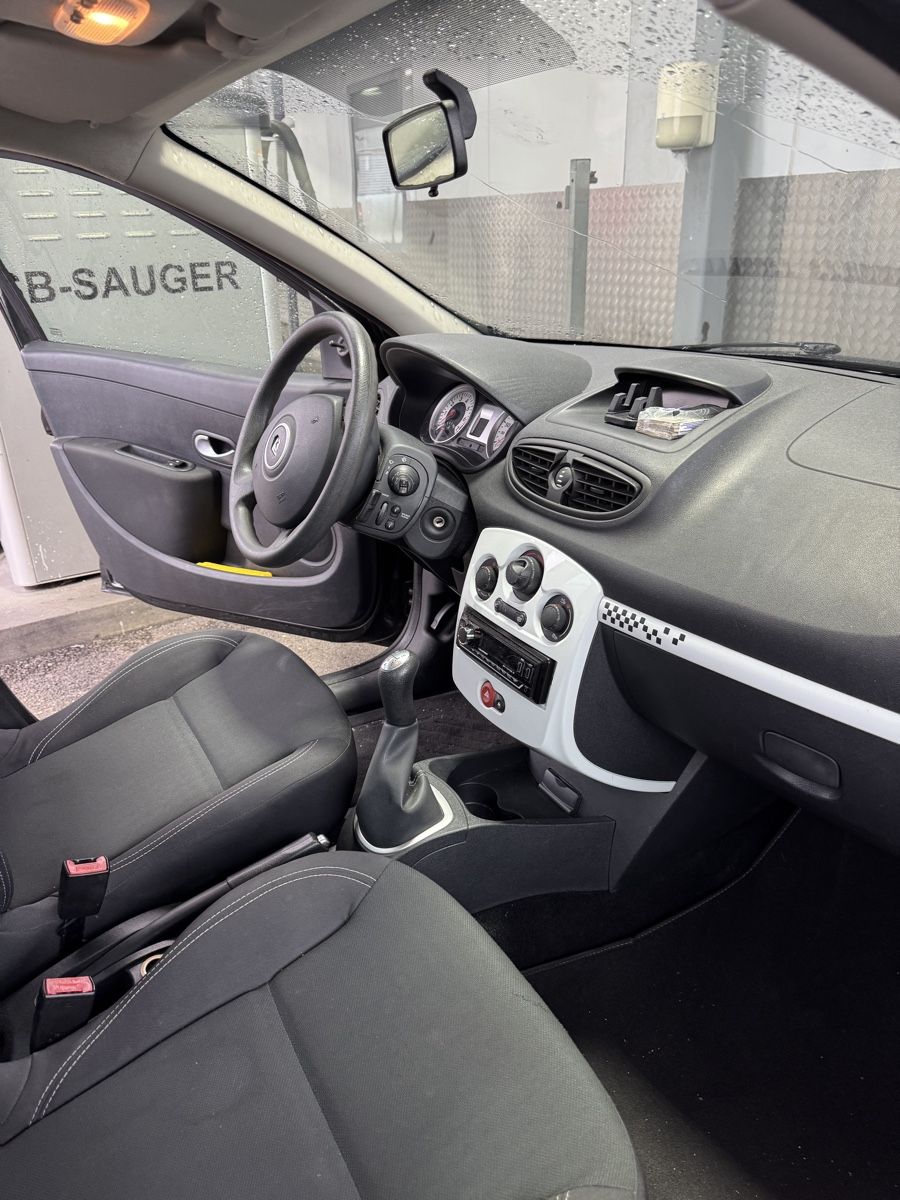 Renault Automobili: Renault Clio 1.2 16V t – Usato da Regensdorf venduto da NSC2883444 3