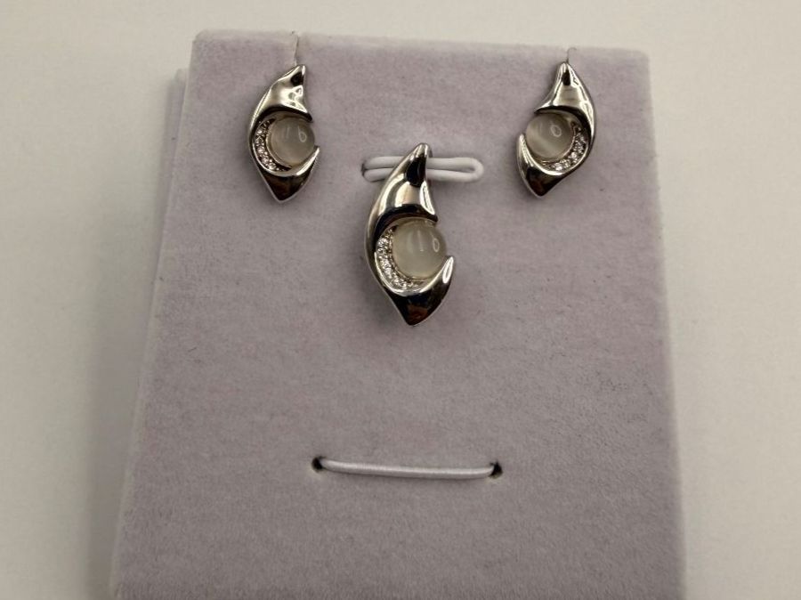 Orecchini pendenti & Orecchini a lobo: Mondstein Set Silber 925 – Nuovo e nell'imballaggio originale da Zug venduto da gold.schmuck