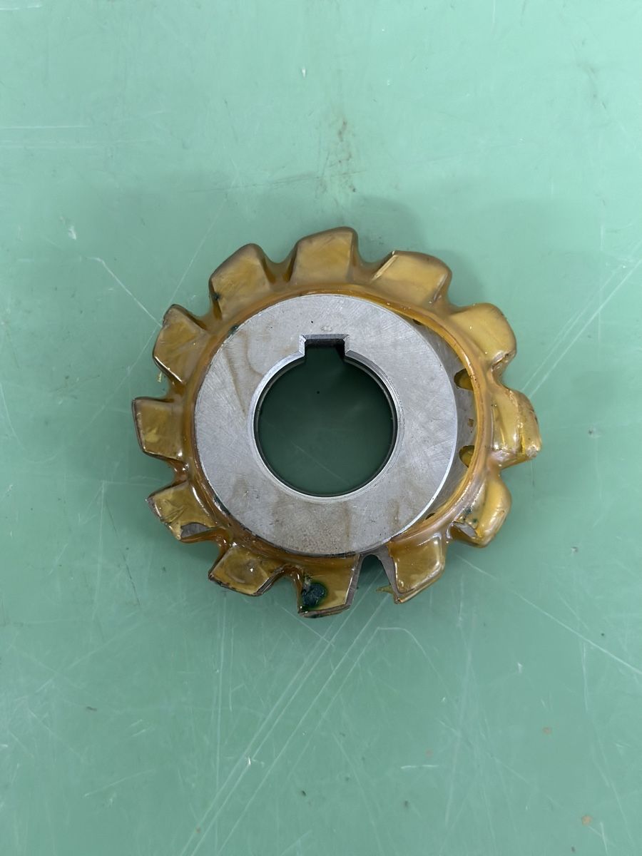 Tutti gli attrezzi: HSS Gear Hobbing Cutter Module KS M1. 1441. – Nuovo e nell'imballaggio originale da Aarberg venduto da SNMachines 1