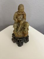 Jolie sculpture ancienne asiatique