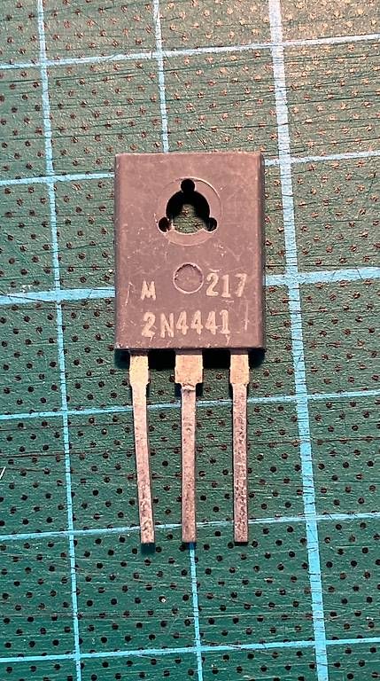 Componenti elettronici: 2N4441 Transistor – Usato da Schaffhausen venduto da MCaj