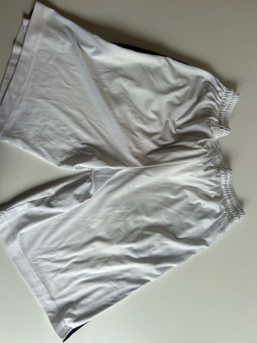 Jordan Pantalons: Nike Jordan Sporthose Gr. M – D'occasion à Nesslau par Sclips 2