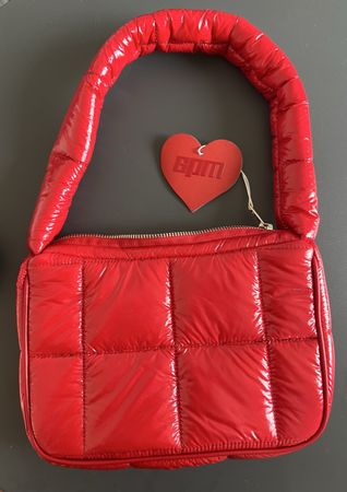 6PM Puffer Bag Rot (Valentine's Day Collection) - NEU