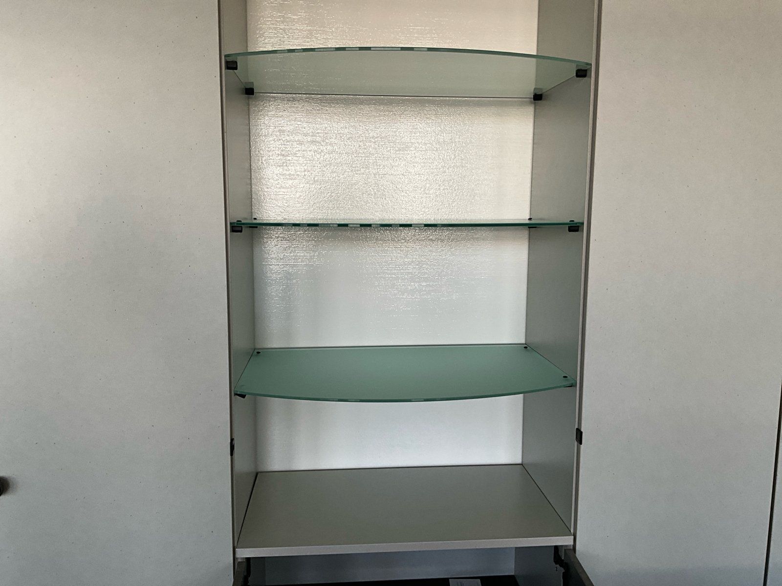 Armoires: 3 Schränke – D'occasion à Zürich par PIPM_Switzerland 3