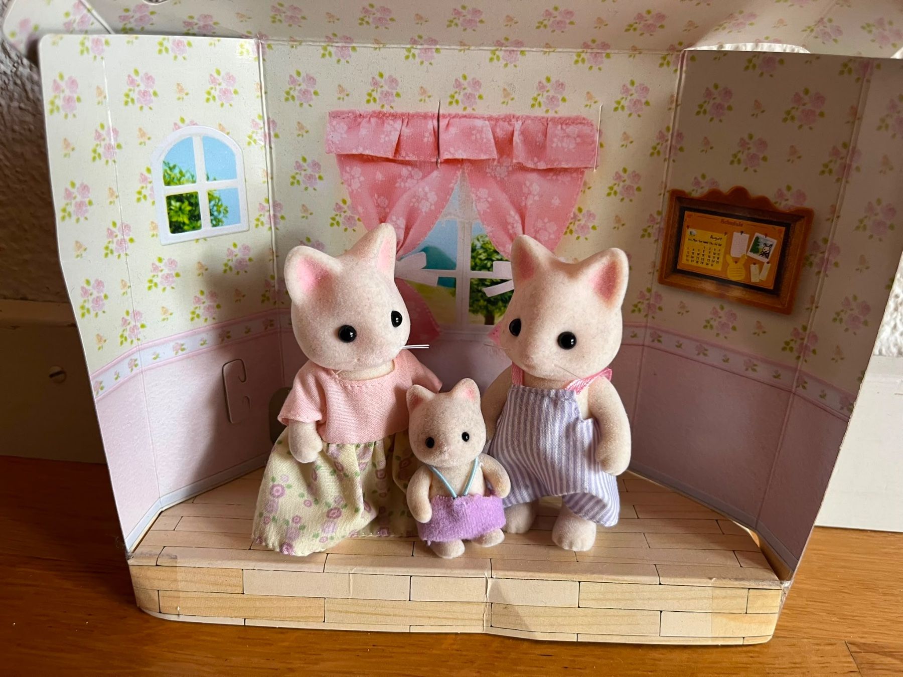 Sylvanian families Giocattoli: SYlvanian families figures – Usato da zumikon venduto da pet_2dxb 9