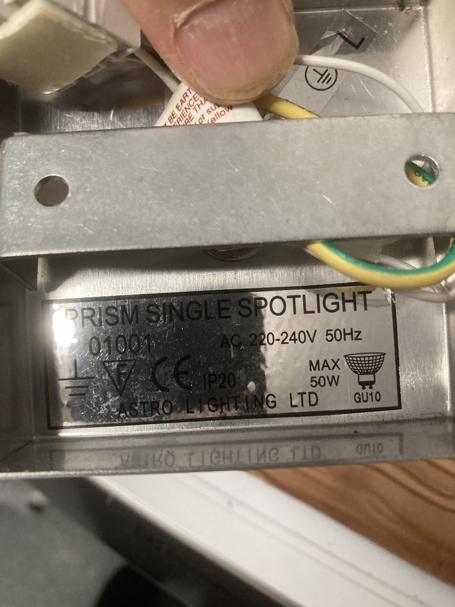 Kronleuchter & Deckenlampen: 1er LED Spot – Gebraucht aus Illnau von Spinnenbob 2