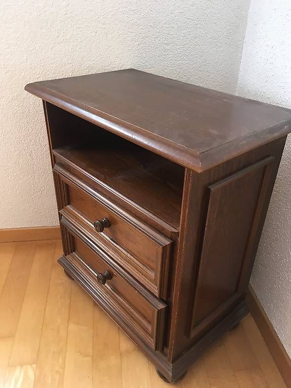 Comodini: Kleine Kommode / Nachttisch aus Holz – Usato da Zürich venduto da BuenosAires03 1
