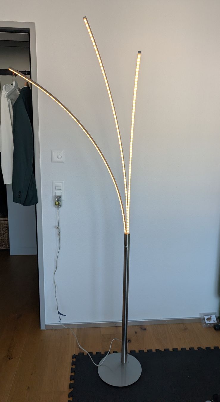 Lampade: Ständerlampe dimmbar – Usato da Willisau venduto da tan_wy9q