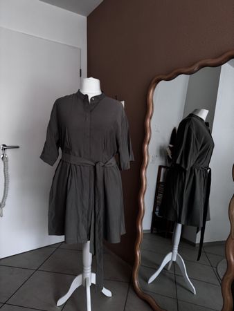 Schlamm-grün/graues Kleid / Tunika XL