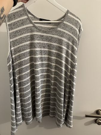 Damen Oberteil TODAY gestreift Grösse XL/XXL guter Zustand