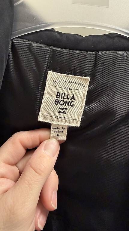 Billabong Giacche: Billabong Winterjacke Gr. M – Usato da Zürich venduto da Juni20010 2