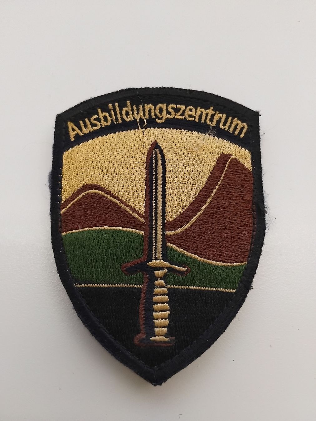 Schweizer Armee Plaketten & Abzeichen: Badge Ausbildungszentrum Schweizer Armee – Gebraucht aus Wauwil von Tarak84