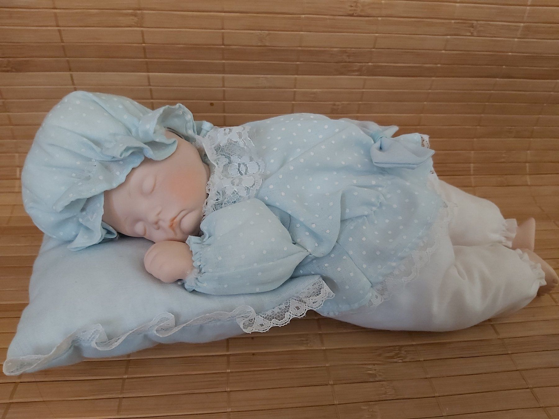 Bambole: Spielt Melody, Puppe, m. Bewegung – Usato da Winterthur venduto da Goldpipau 1