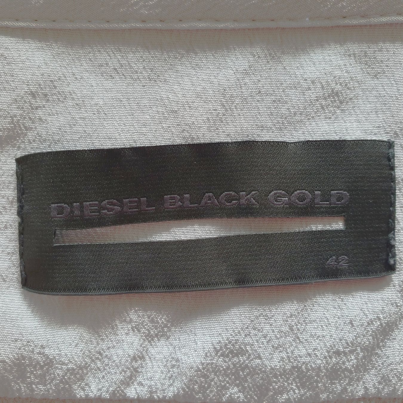 Diesel Tops: Top DIESEL 100% SOIE Gr. 38 – D'occasion à boudry par Let_20 3