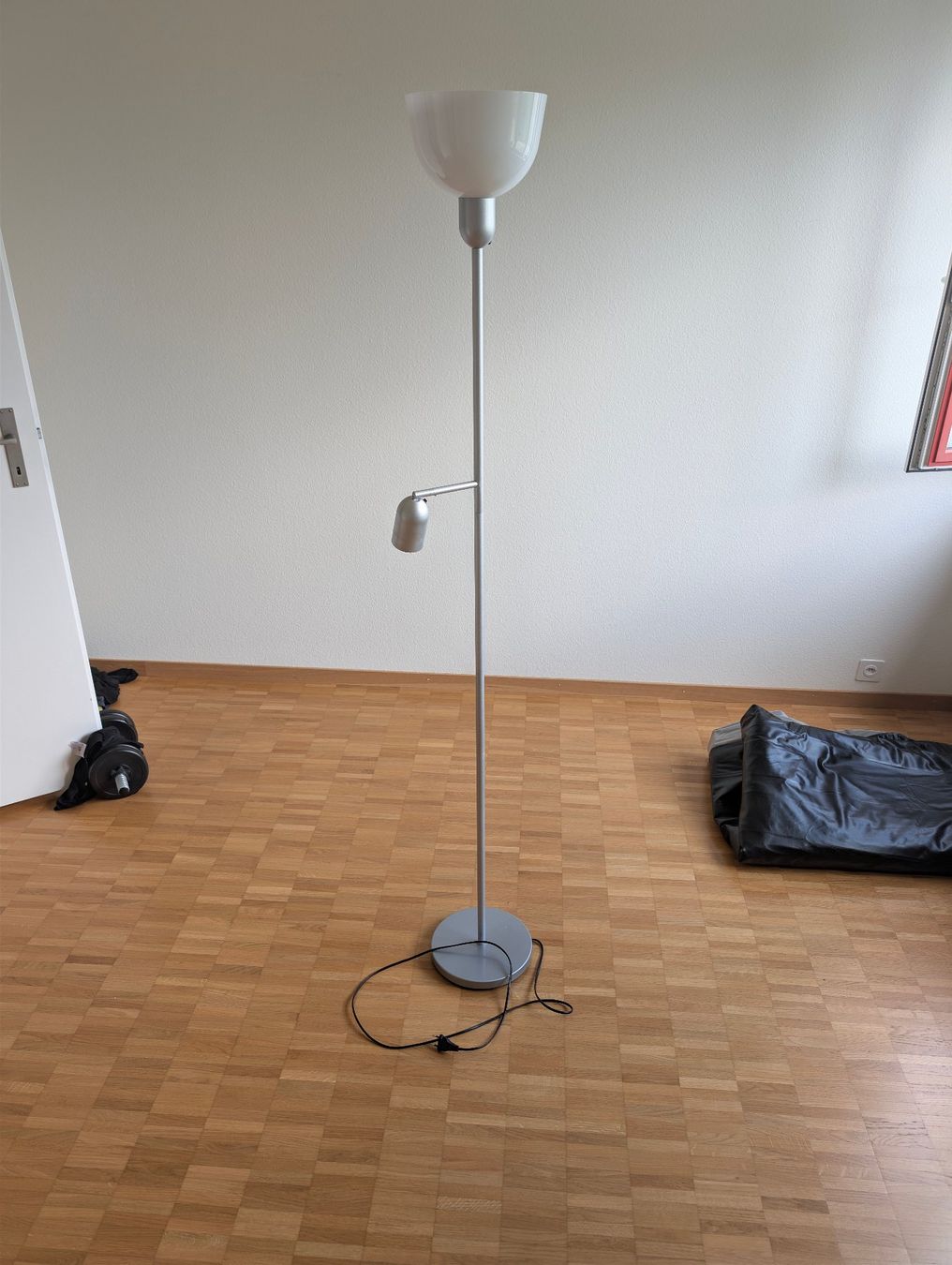 Ikea Lampade: IKEA HEKTOGRAM Deckenfluter mit Leseleuchte – Usato da Winterthur venduto da viktor_f
