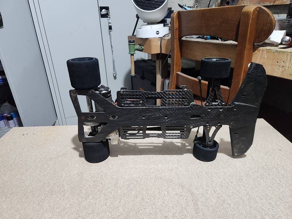 Modellismo RC: Voiture télécommandé Buri Racer  – Usato da Renens VD venduto da aligrapefruit 2