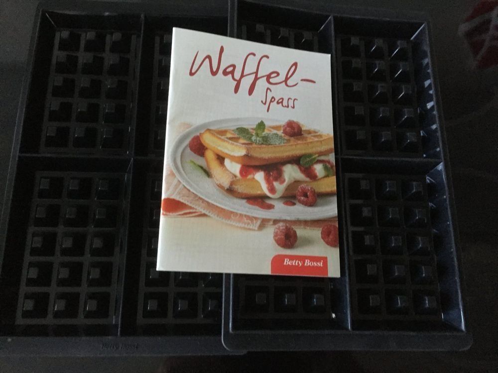 Betty Bossi Moules à gâteaux: 2 er Set Waffelspass Betty Bossi – D'occasion à Winterthur par delfin1314