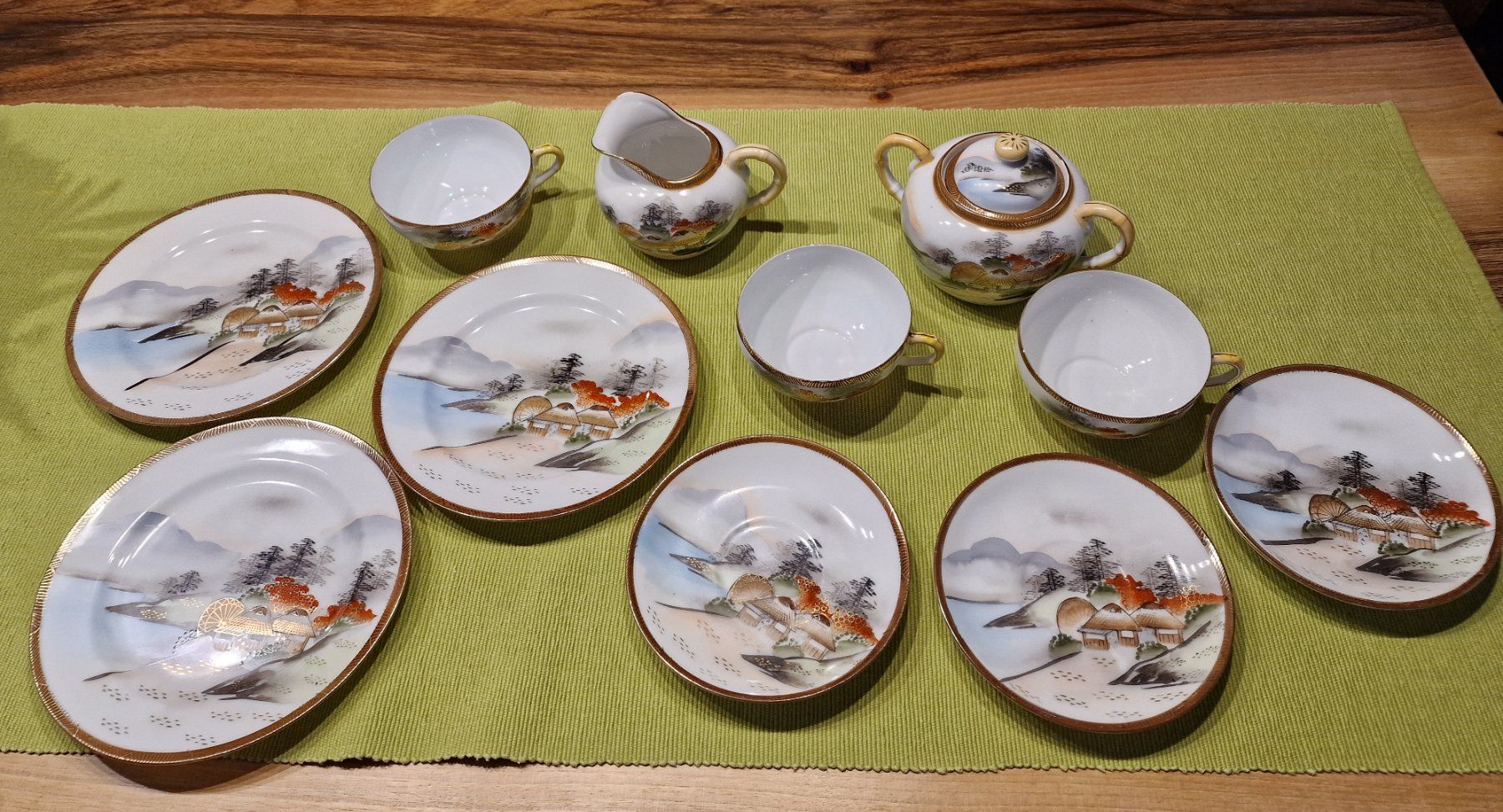 Set di piatti: Japangeschirr  -  11teilig – Usato da Röthenbach i. E. venduto da Heureka5