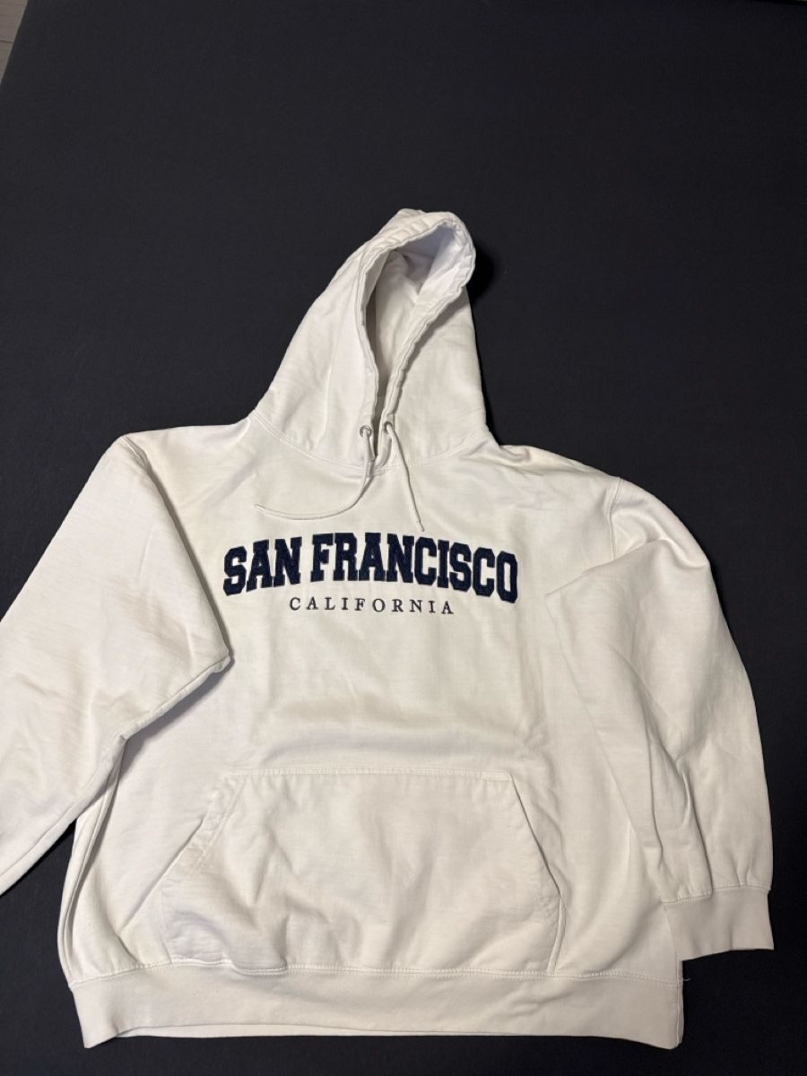 Pulls & Sweat-shirts: Kapuzenpullover Gr.XL – D'occasion à Zürich par DiemN