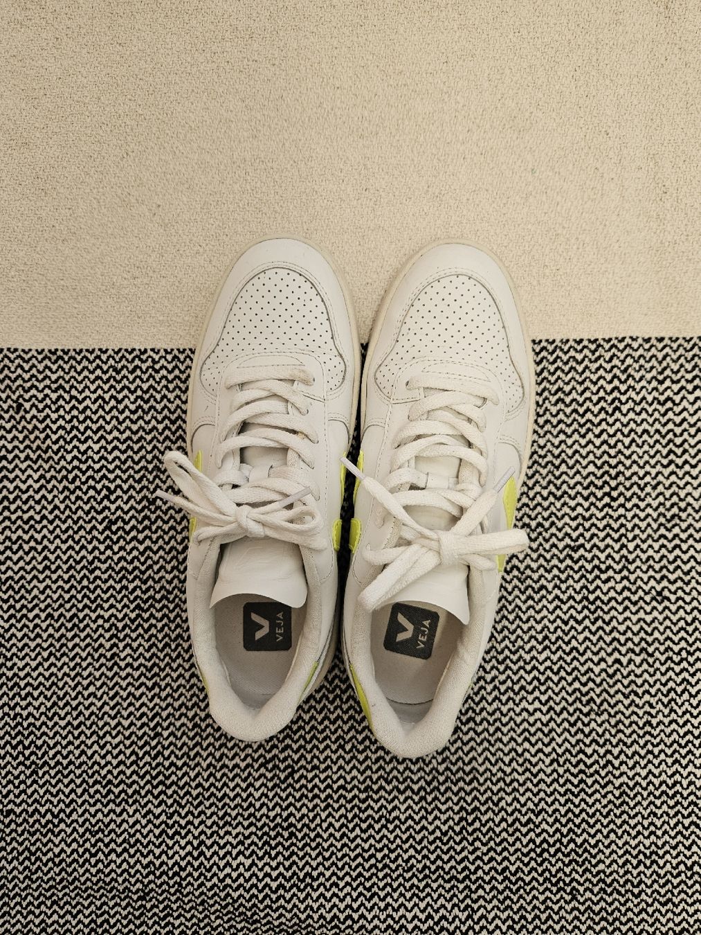 Veja Herrenschuhe: VEJA Sneaker Gr. 39  – Gebraucht aus Basel von lar_7c62 2