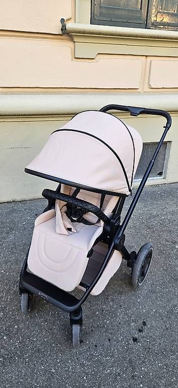 Carrozzine: MOON GIO 2.0 Kinderwaagen Sand – Nuovo (secondo la descrizione) da Bern venduto da alexiaviola