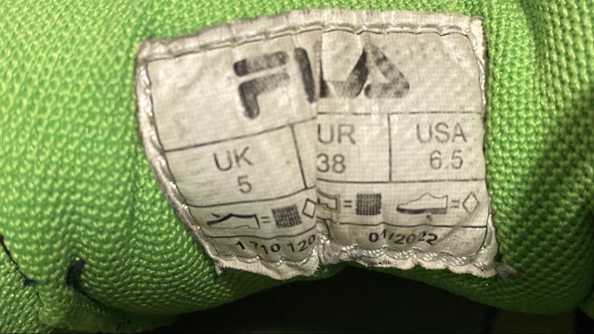 Fila Scarpe per ragazzi: Fila Hallenturnschuhe Grösse 38 – Usato da Bremgarten AG venduto da calimero6 2