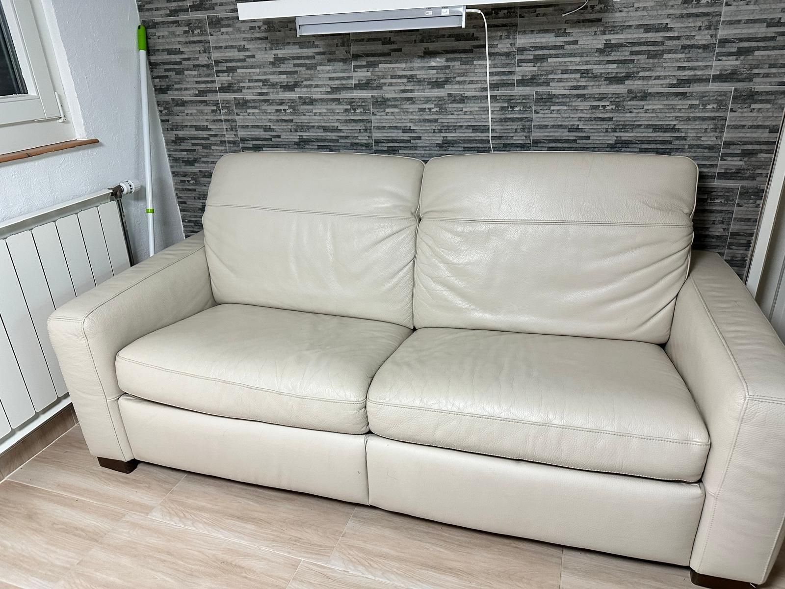 Divani: Leder Bettsofa – Usato da Tagelswangen venduto da Axel_36