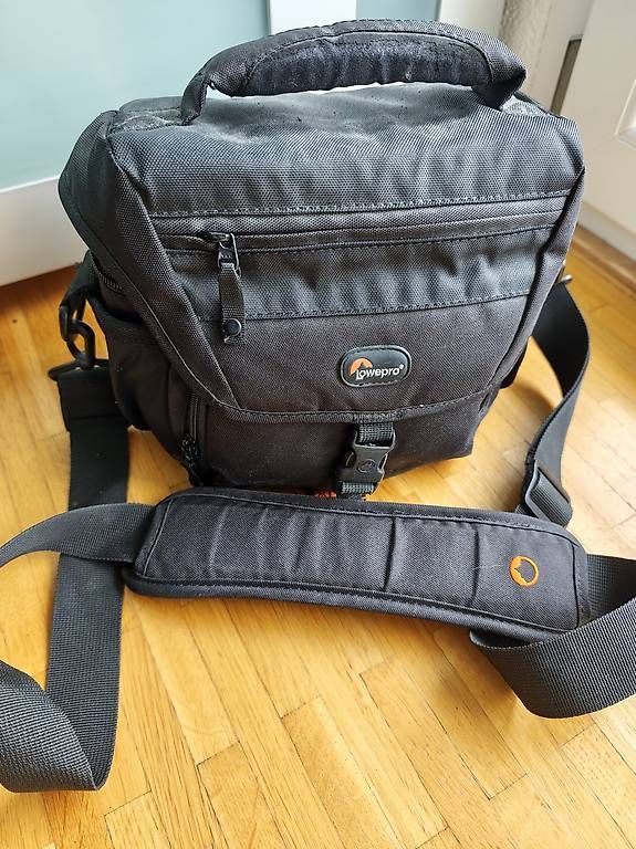 Fotocamera: Kit Nikon Reflex Objectif Sac  – Usato da Bulle venduto da KLASS_IMPORT_USA 4