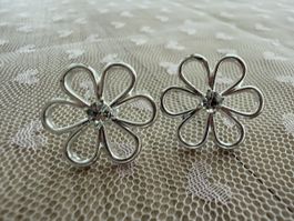 Silberfarbene Ohrstecker Blumen mit Strass, neuwertig