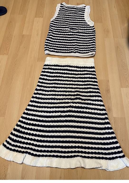 Lotti di vestiti: Gestreiftes Strickset – Usato da Alchenflüh venduto da selina077 1
