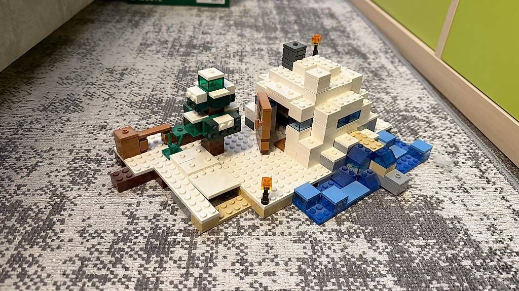 Lego Giocattoli: Lego Minecraft / Das Versteck im Schnee – Usato da Biel-Benken BL venduto da Nick_3j8