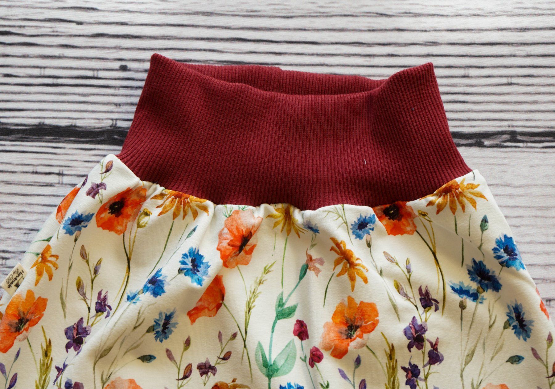Pantaloni: Sweat Pumphose mit Blumen 86/92 NEU – Nuovo e nell'imballaggio originale da Zürich venduto da sambaum 3