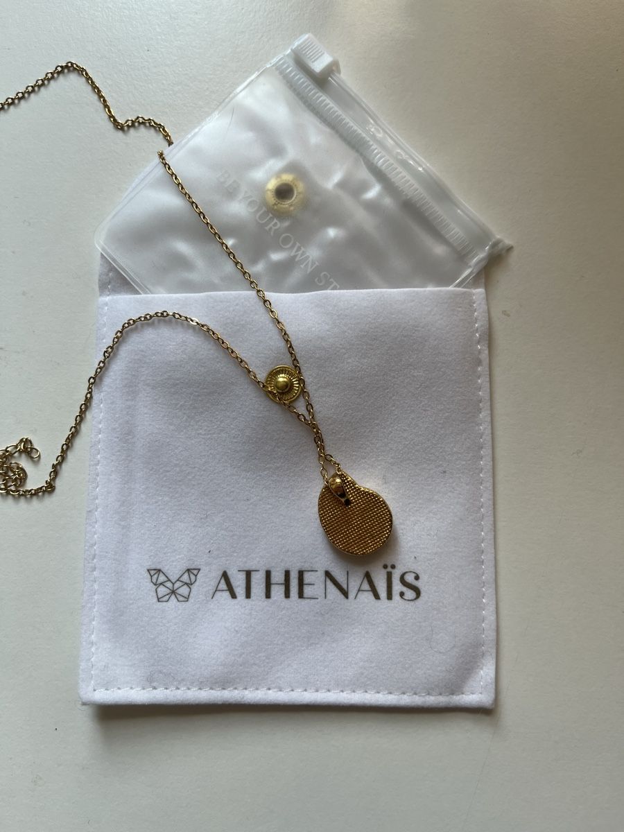 Colliers: Collier – Neuf avec emballage d'origine à Montsevelier par Duna2210 2