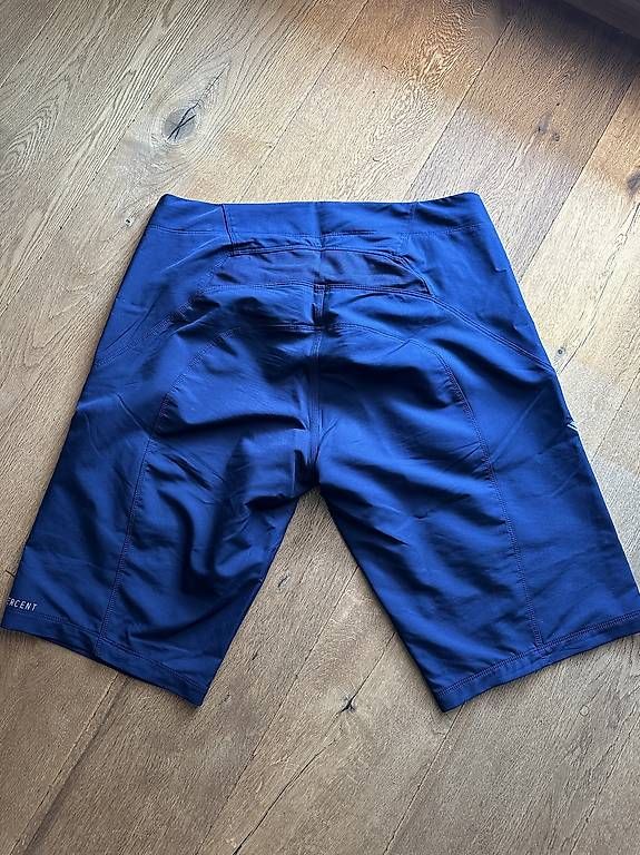 Pantaloni: 100% MTB Hosen kurz – Usato da Stans venduto da stanser81 1