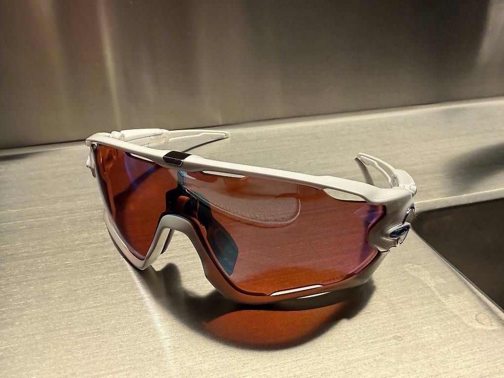 Lunettes & Verres: Oakley Sonnenbrille Sportbrille – Neuf (Voir description) à Hergiswil NW par allmendkoenig